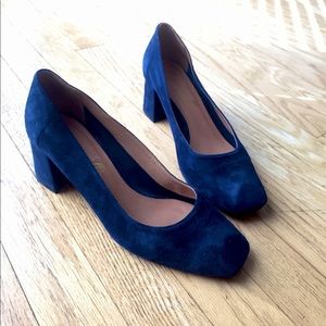 L’Intervalle Blue Suede Heels Made in Spain